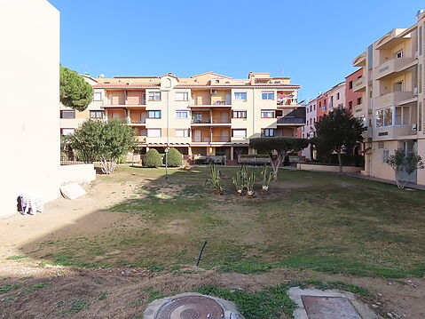 Terrains à vendre dans la zone Gran Reserva Empuriabrava. Complexe résidentiel avec piscines, espaces verts et à proximité de la plage, découvrez votr