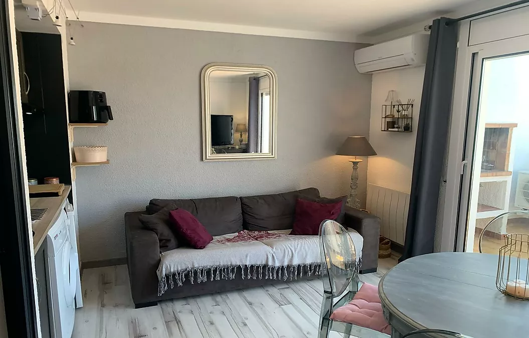 Super Appartement avec piscine communautaire à Roses Jardins