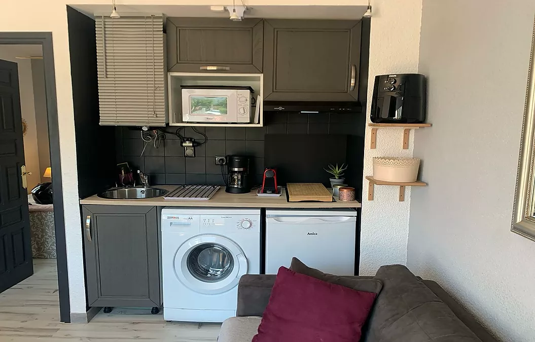 Super Appartement avec piscine communautaire à Roses Jardins