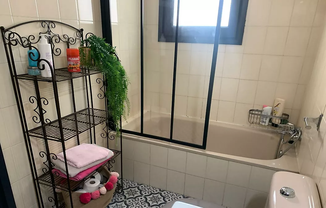 Super Appartement avec piscine communautaire à Roses Jardins