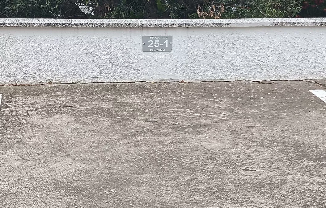 Super Appartement avec piscine communautaire à Roses Jardins