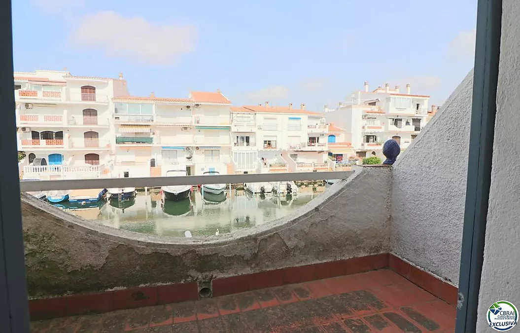 Casa adossada amb amarratge privat 10mx3m a Porto Fino, Empuriabrava