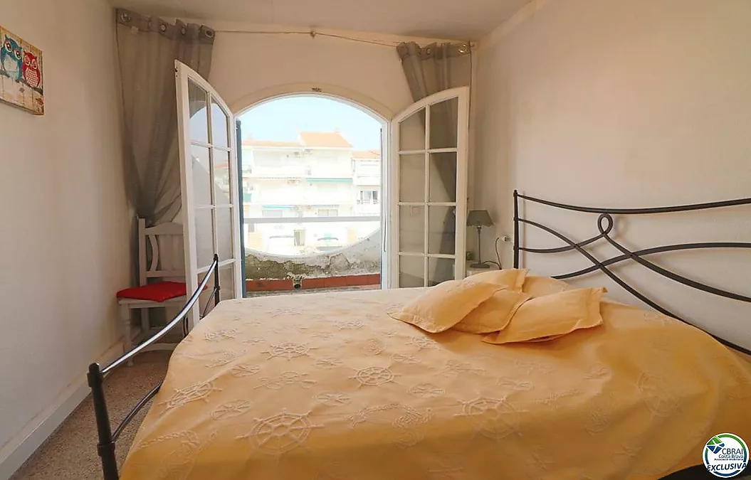 Casa adossada amb amarratge privat 10mx3m a Porto Fino, Empuriabrava