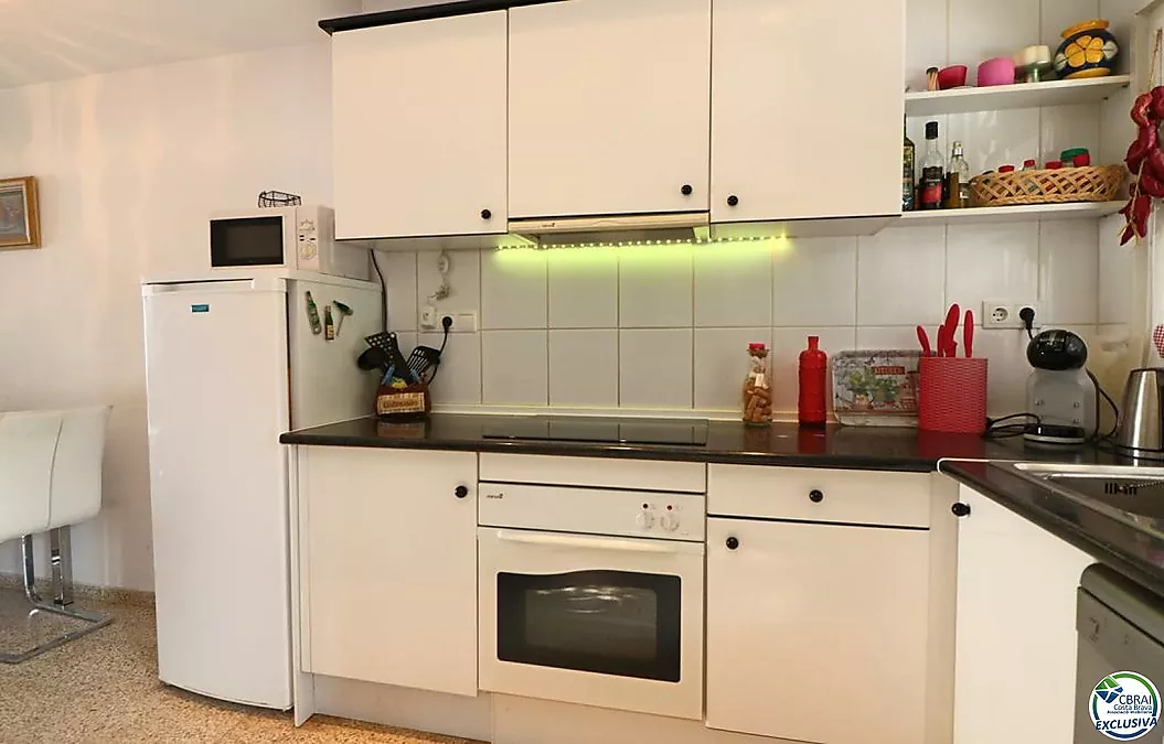 Casa adossada amb amarratge privat 10mx3m a Porto Fino, Empuriabrava