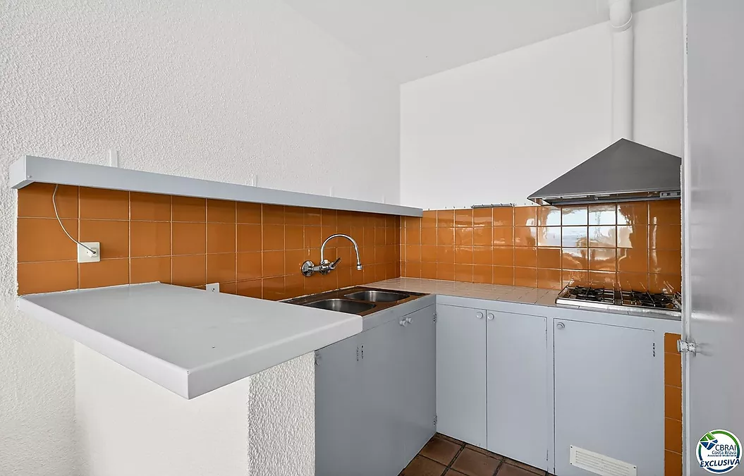 SEA VIEW VILLA IN CANYELLES: PRIVACY, NATURAL LIGHT AND THE MEDITERRANEAN TAKING CENTER STAGE