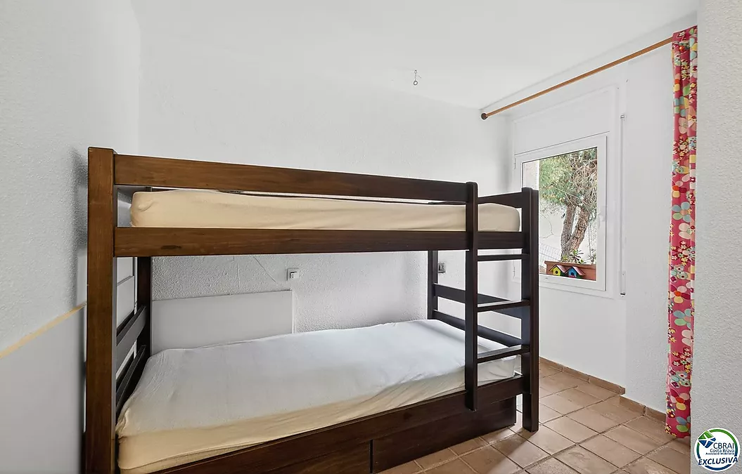 SEA VIEW VILLA IN CANYELLES: PRIVACY, NATURAL LIGHT AND THE MEDITERRANEAN TAKING CENTER STAGE