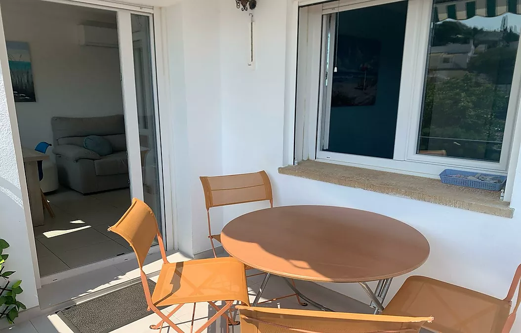 TRÈS BEL APPARTEMENT VUE MER A L ALMADRAVA ROSAS