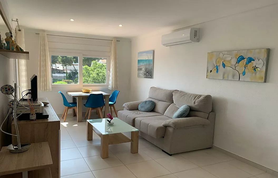 TRÈS BEL APPARTEMENT VUE MER A L ALMADRAVA ROSAS