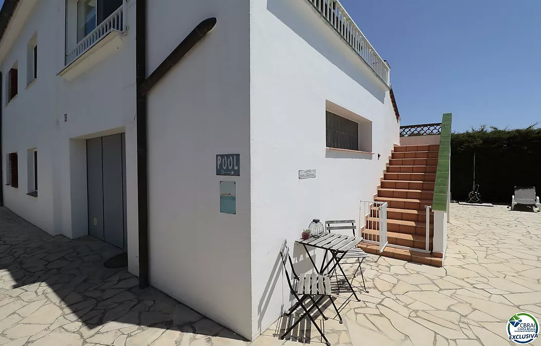 Sehr gepflegtes und sehr gut gelegenes Haus in La Garriga in Roses.