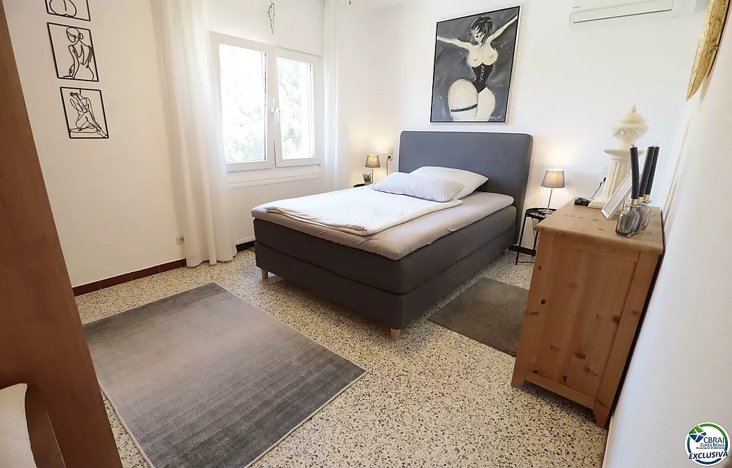 Sehr gepflegtes und sehr gut gelegenes Haus in La Garriga in Roses.