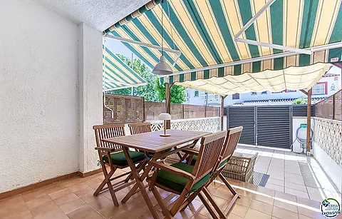 BELLE MAISON À EBRE EMPURIABRAVA