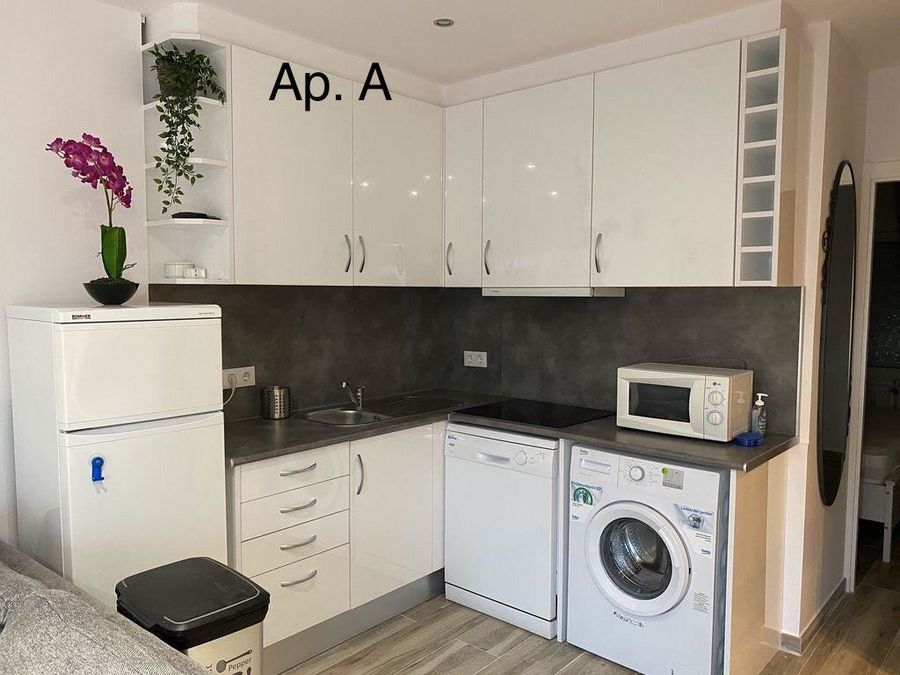 Es ven producte per a inversió en *Empuriabrava amb 3 apartaments