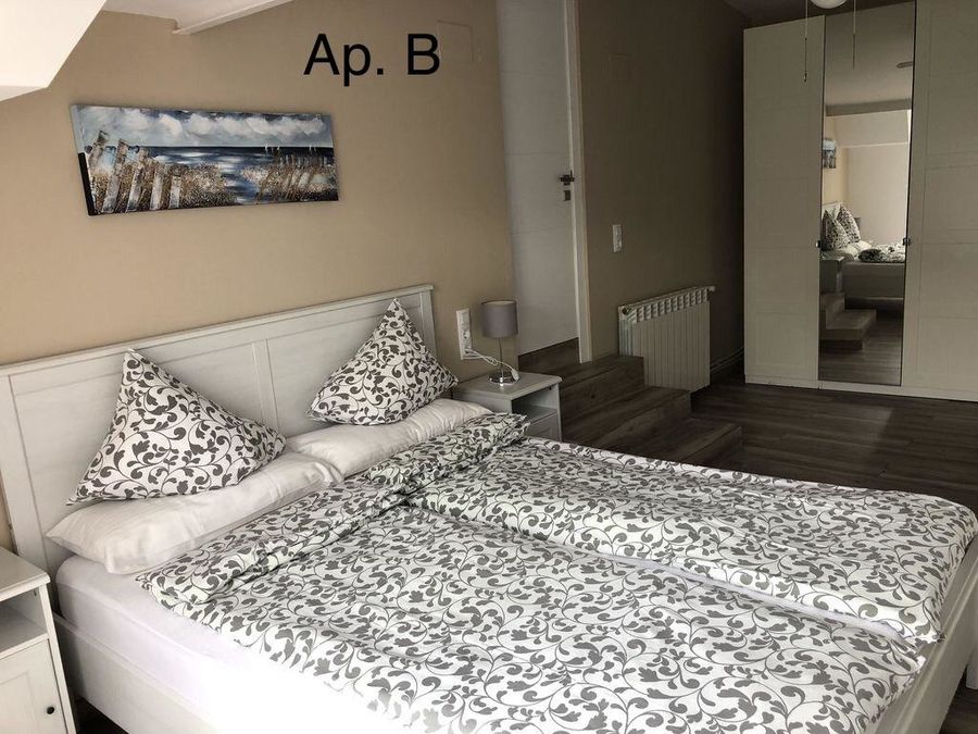 Es ven producte per a inversió en *Empuriabrava amb 3 apartaments