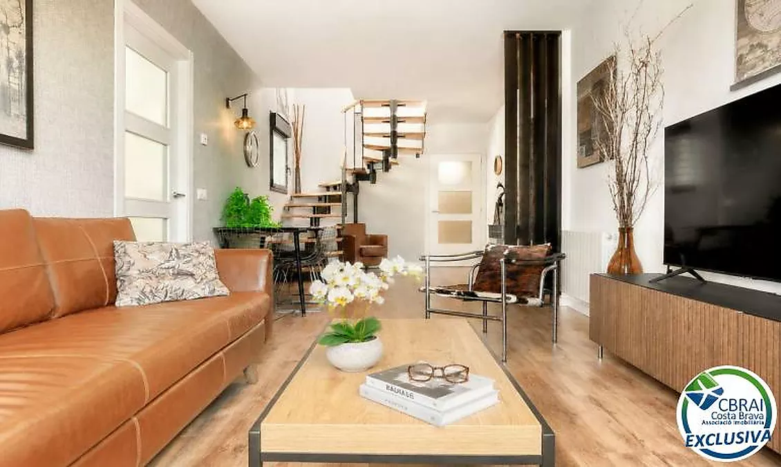 Penthouse-Maisonette mit Panoramaterrasse in Figueres