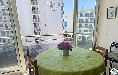 Studio mit Terrasse, 30 m vom Strand — 4. Etage, Salatar, Roses