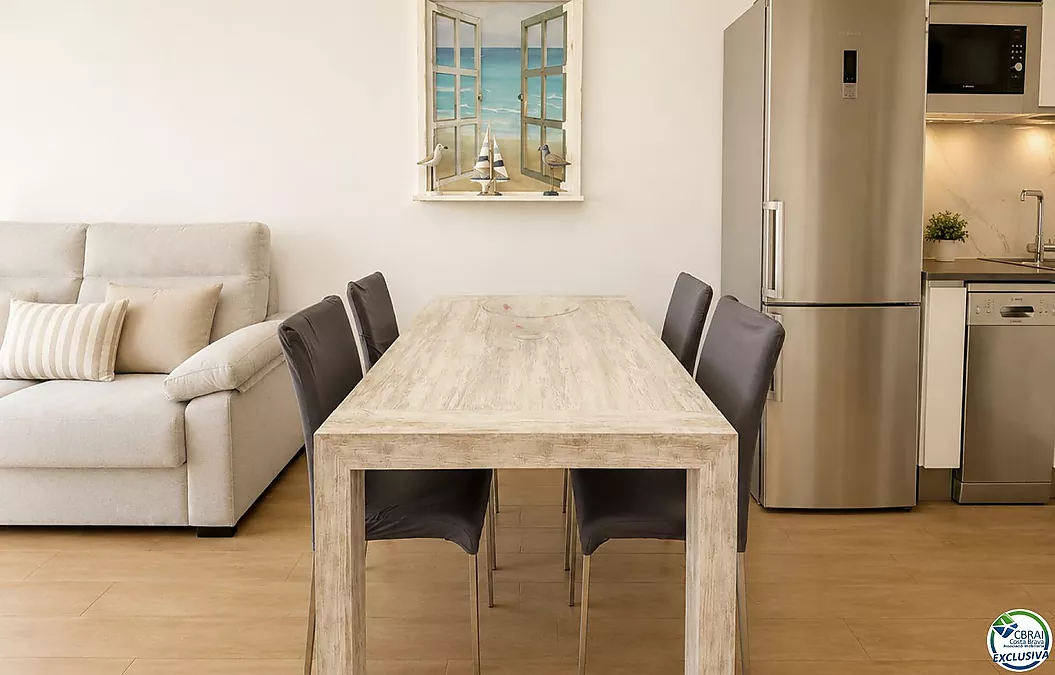 Komplett renovierte Wohnung nur 100 Meter vom Strand entfernt Touristische Vermietungslizenz