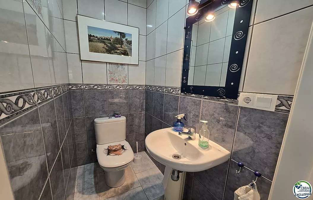 Haus mit Pool und Touristenlizenz – Ortsteil Peni