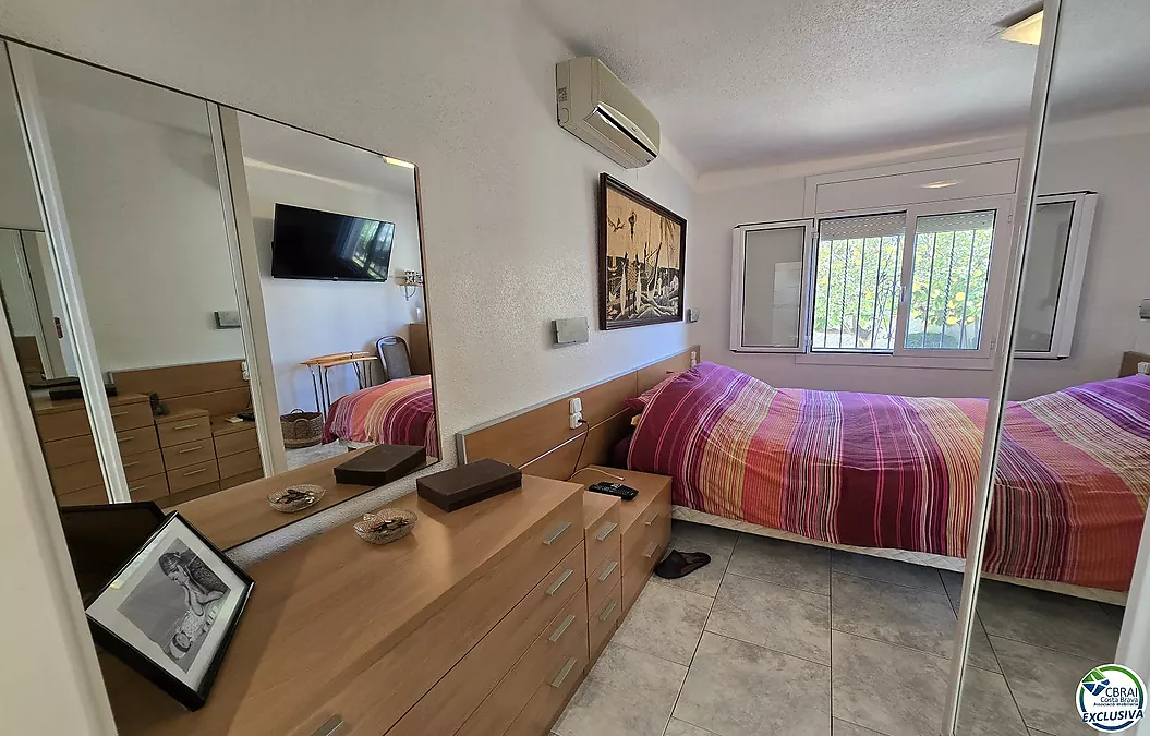 Haus mit Pool und Touristenlizenz – Ortsteil Peni