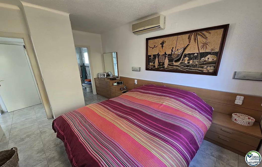 Haus mit Pool und Touristenlizenz – Ortsteil Peni