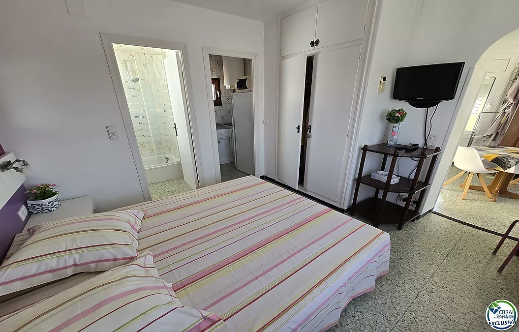 Haus mit Pool und Touristenlizenz – Ortsteil Peni
