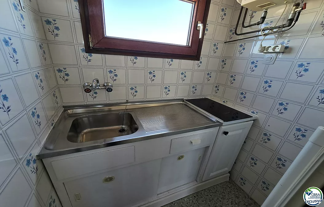 Haus mit Pool und Touristenlizenz – Ortsteil Peni
