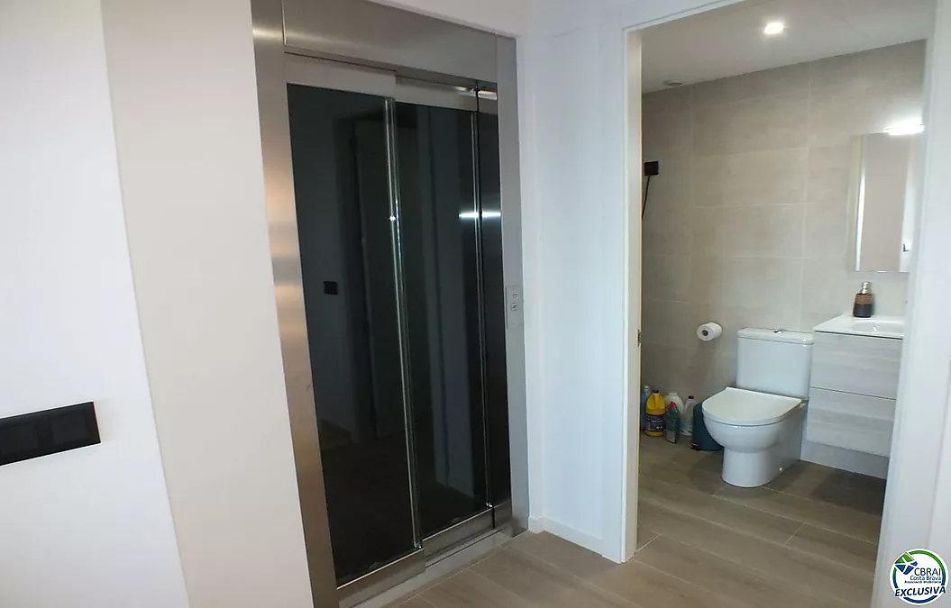 Maison Roses 4 Stück 250 m2