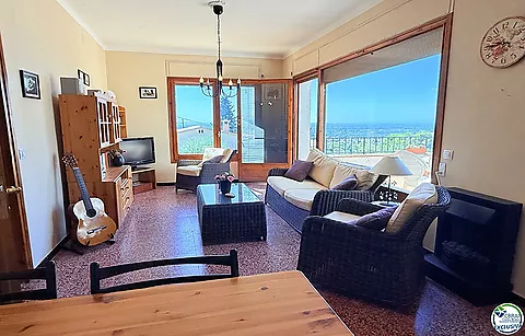 Petite maison avec vue sur mer et terrasse à Mas Fumats, Roses