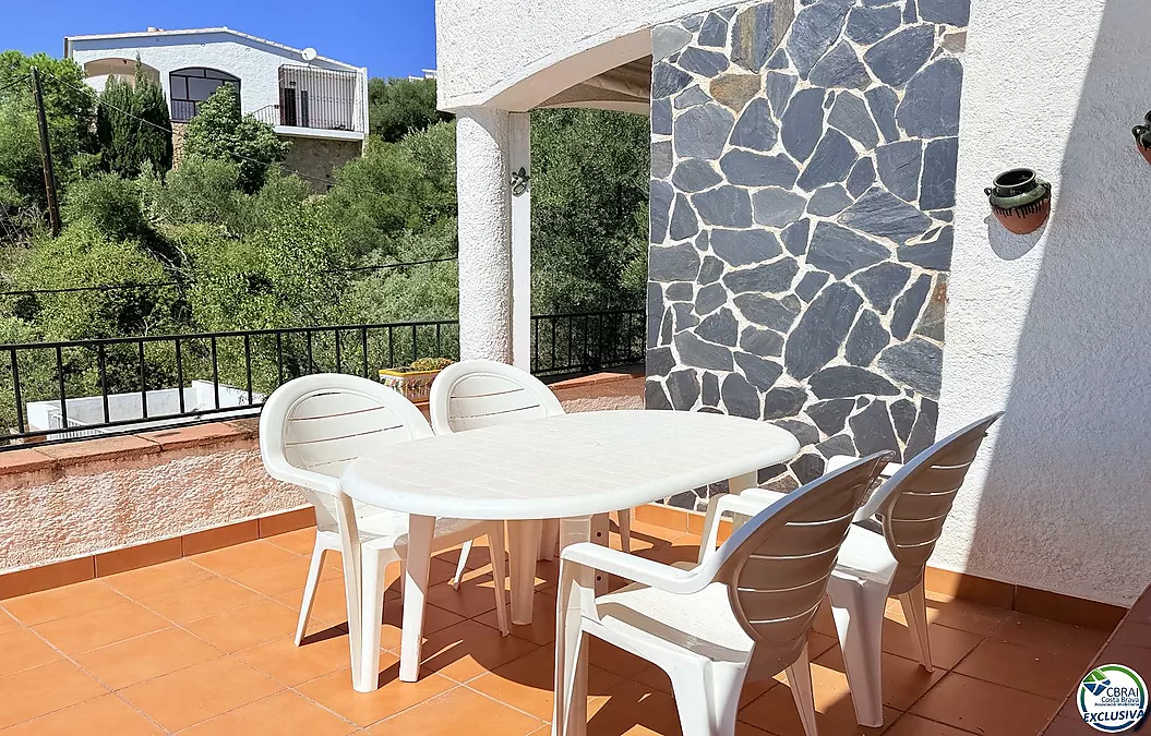 Petite maison avec vue sur mer et terrasse à Mas Fumats, Roses