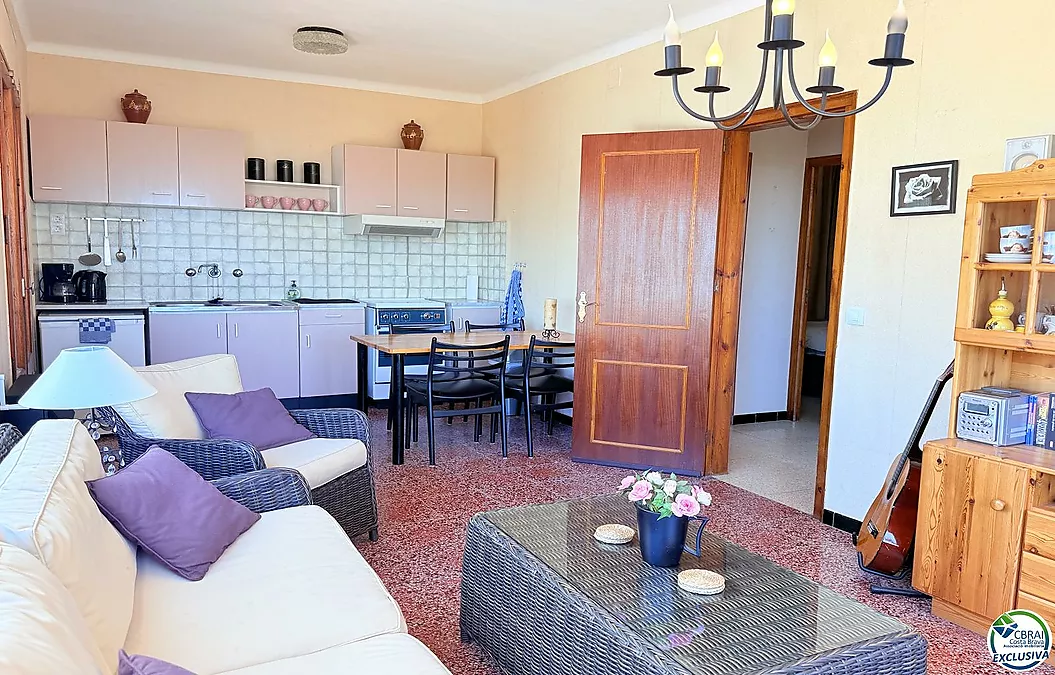Petite maison avec vue sur mer et terrasse à Mas Fumats, Roses