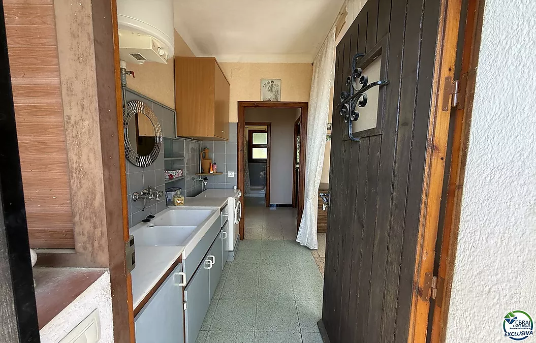 Petite maison avec vue sur mer et terrasse à Mas Fumats, Roses
