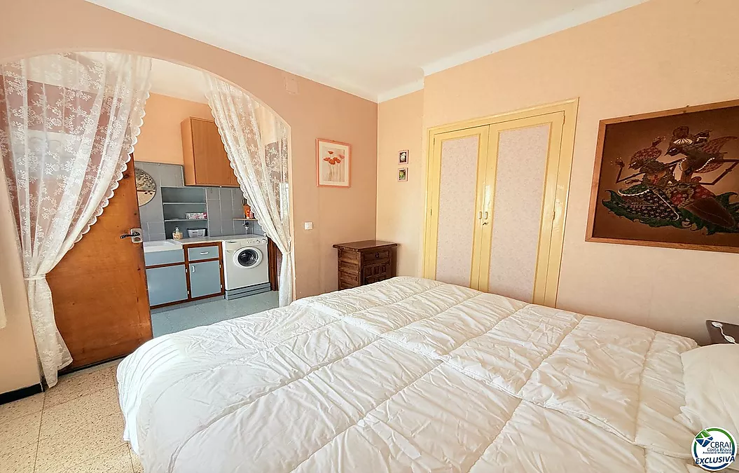 Petite maison avec vue sur mer et terrasse à Mas Fumats, Roses