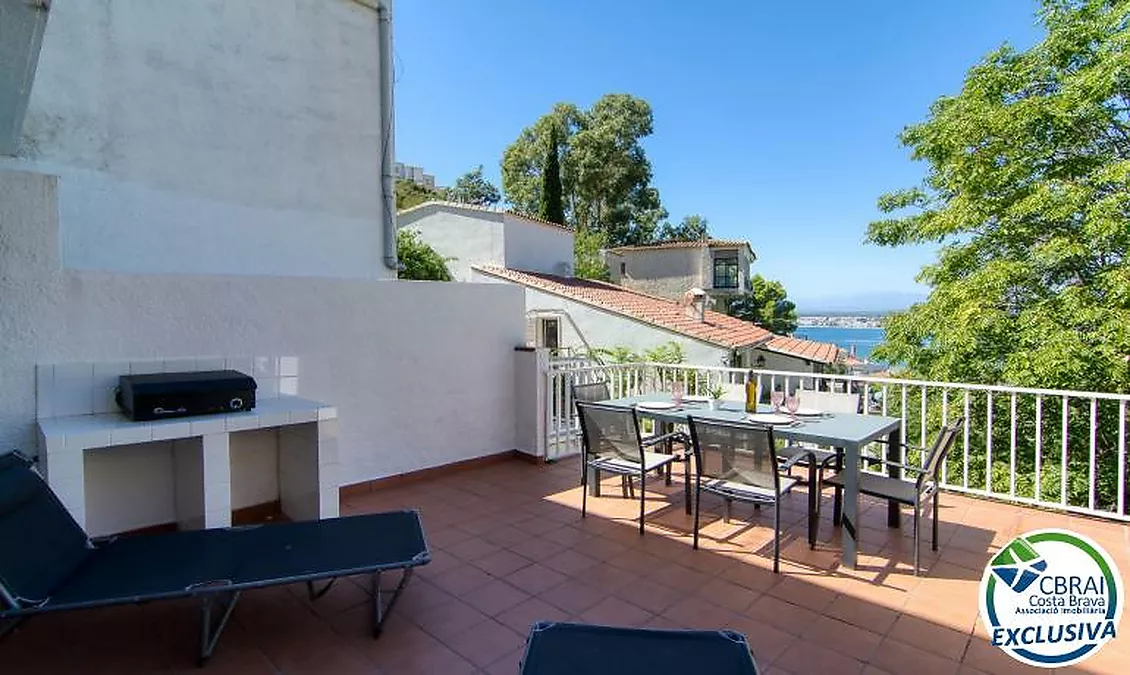 Appartement avec grande terrasse et vue sur la mer à Puig Rom, Roses