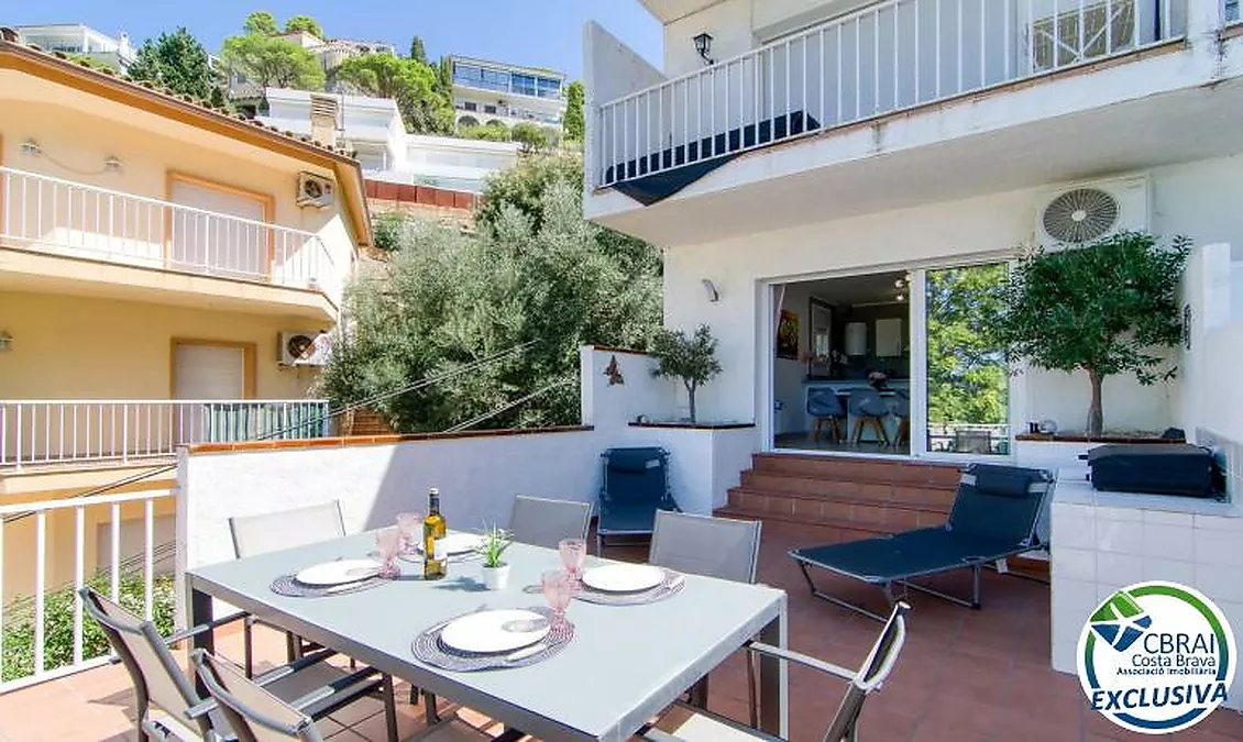 Appartement avec grande terrasse et vue sur la mer à Puig Rom, Roses