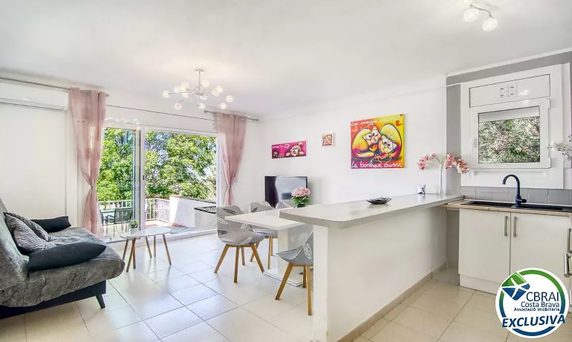 Appartement avec grande terrasse et vue sur la mer à Puig Rom, Roses