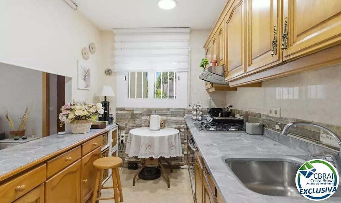 SANT MAURICI Casa independent reformada amb jardí: amplitud, confort i privacitat