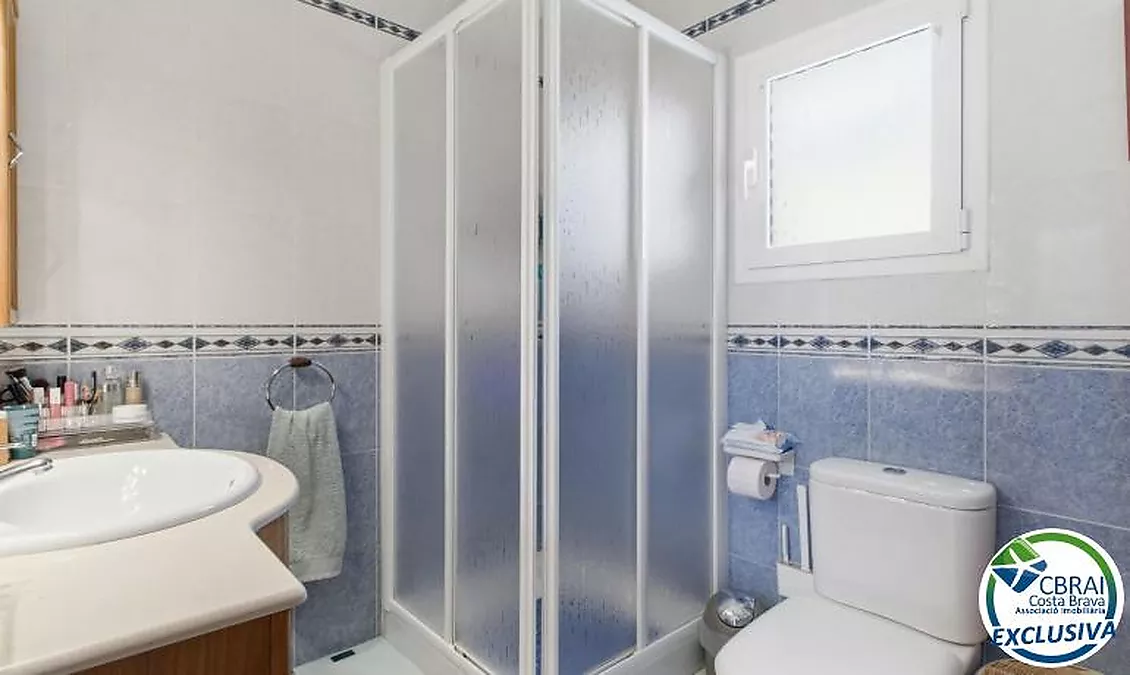 SANT MAURICI Casa independent reformada amb jardí: amplitud, confort i privacitat