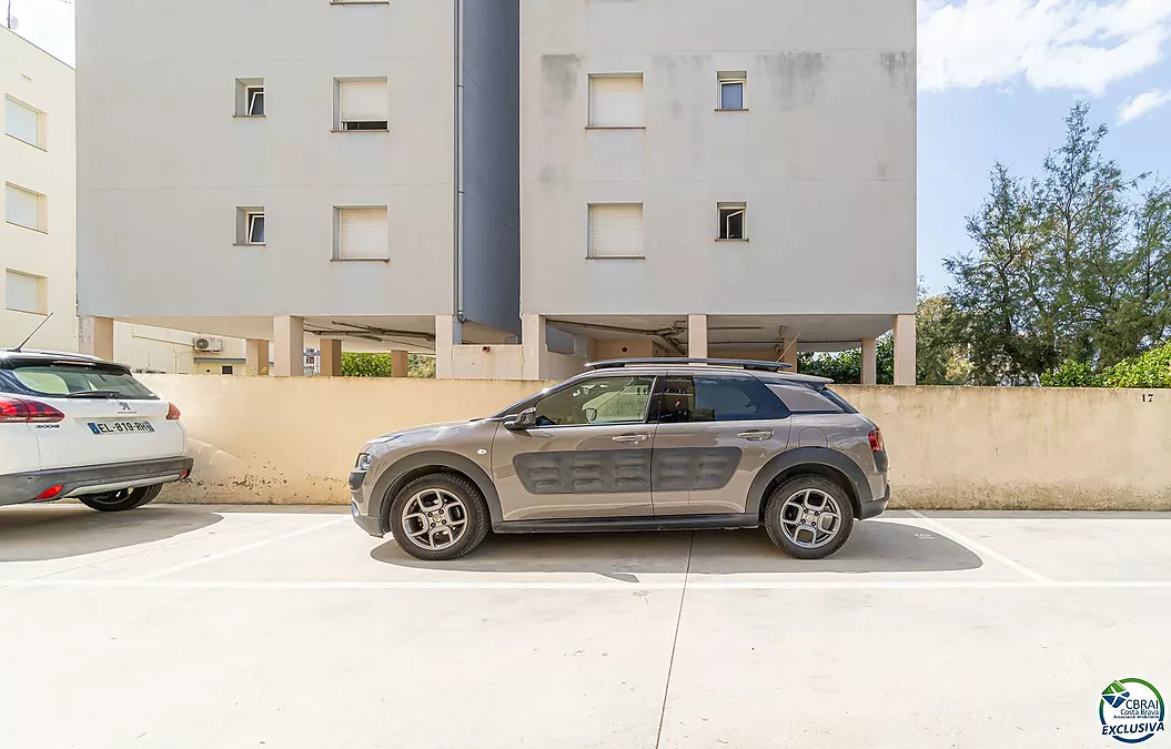 🌴 Wunderschöne Wohnung mit Terrasse und privatem Stellplatz – Salatar
