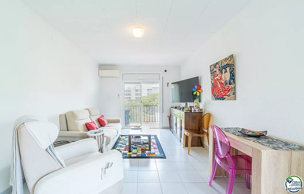 🌴 Wunderschöne Wohnung mit Terrasse und privatem Stellplatz – Salatar