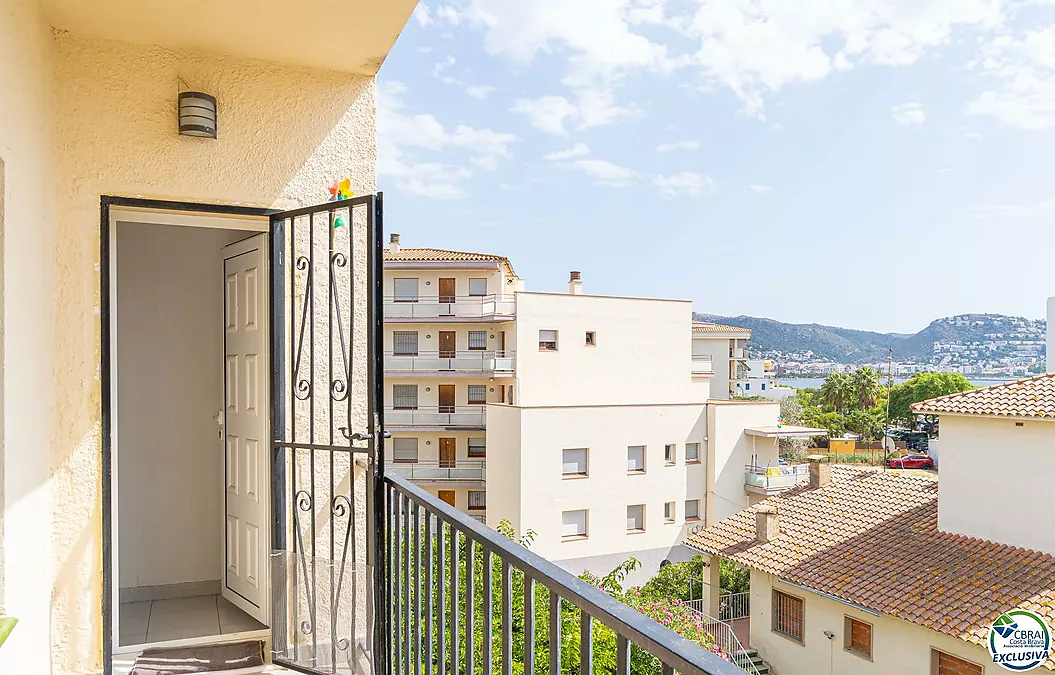 🌴 Wunderschöne Wohnung mit Terrasse und privatem Stellplatz – Salatar