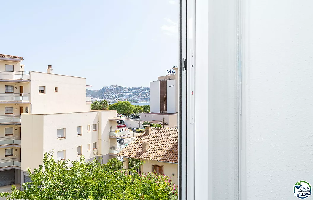 🌴 Wunderschöne Wohnung mit Terrasse und privatem Stellplatz – Salatar