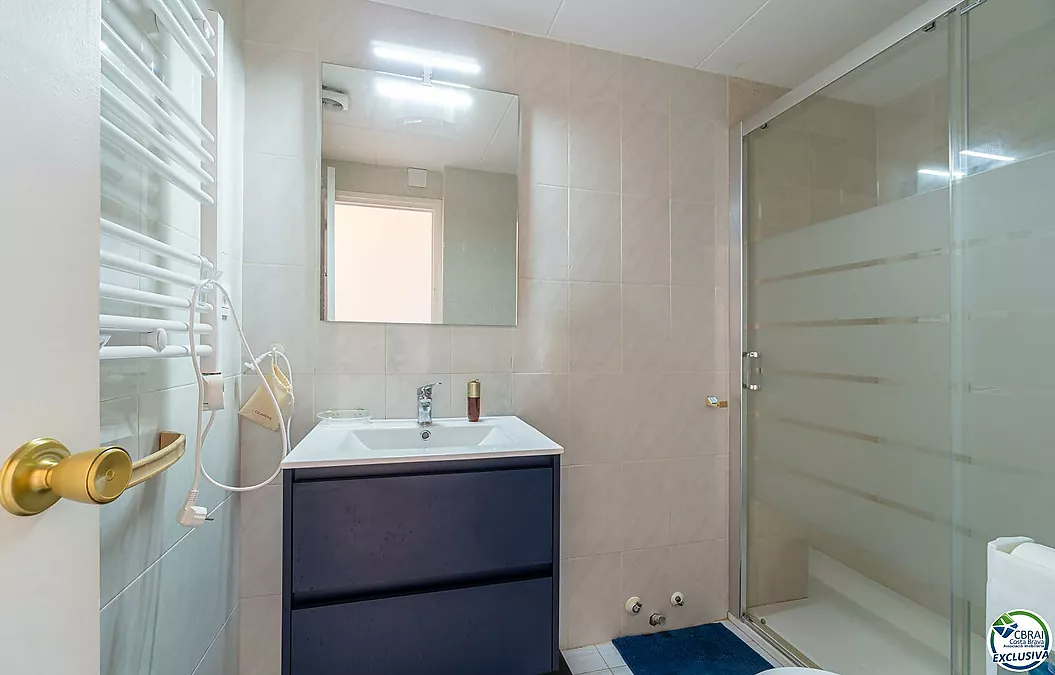 🌴 Wunderschöne Wohnung mit Terrasse und privatem Stellplatz – Salatar