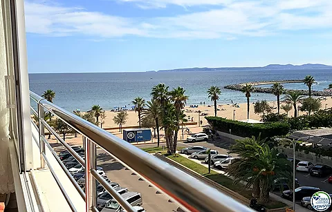 Primera línia, vistes espectaculars al mar i reformat.