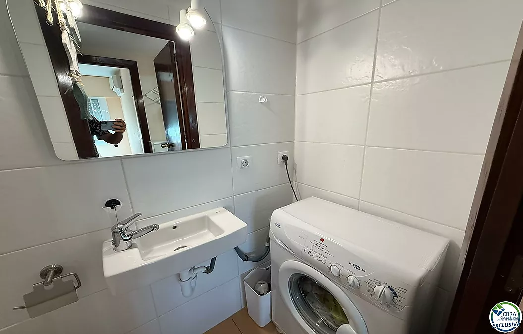 Erste Meereslinie, spektakulärer Meerblick und komplett renoviert.