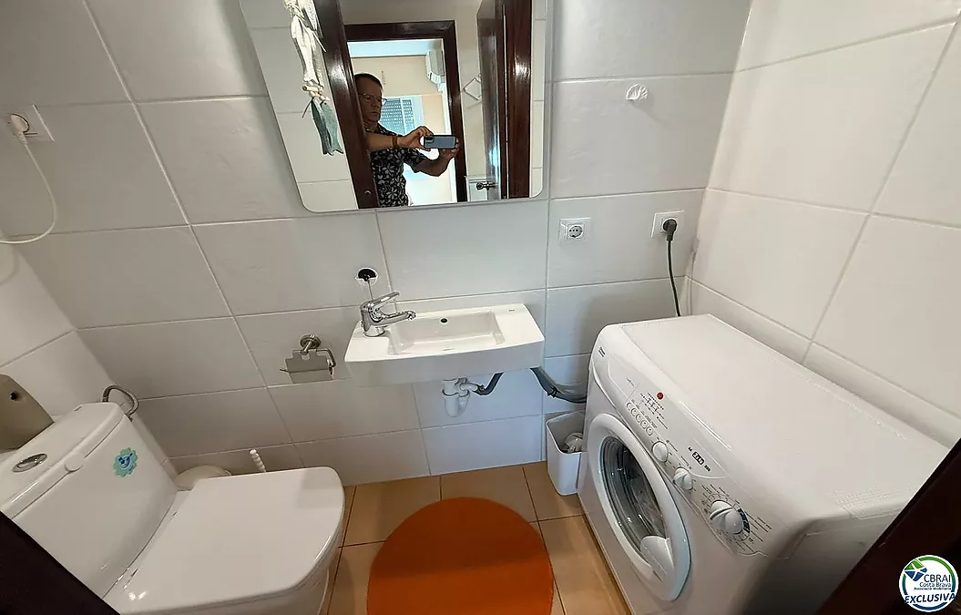 Erste Meereslinie, spektakulärer Meerblick und komplett renoviert.