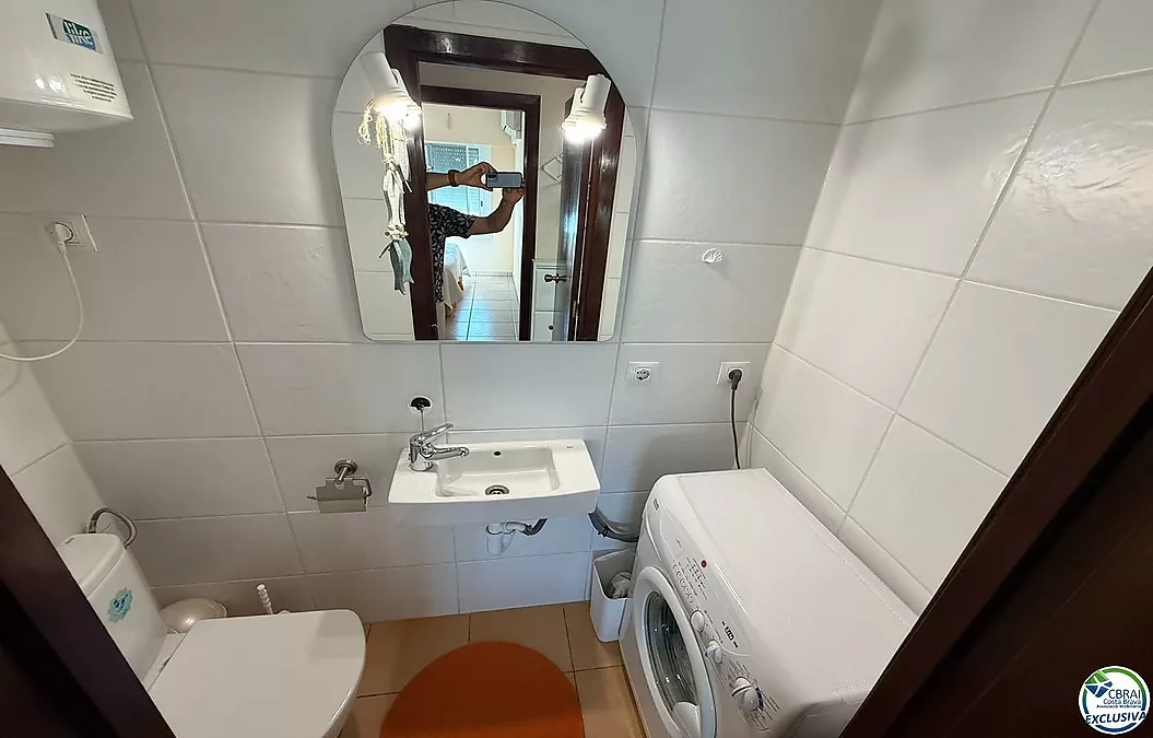 Erste Meereslinie, spektakulärer Meerblick und komplett renoviert.