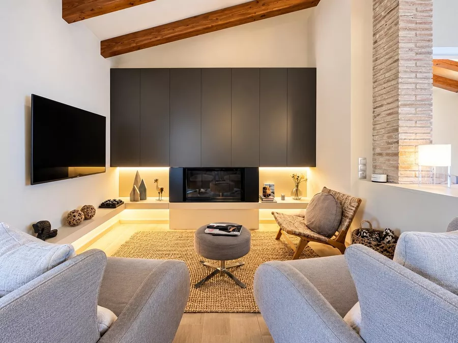 Sophisticated contemporary design villa with rustic touches, located in the heart of Alt Empordà.