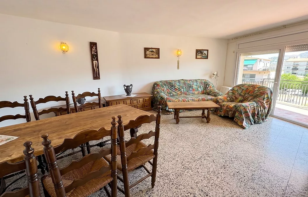 Helle Wohnung mit Terrasse — Oberste Etage, Santa Margarita, Roses