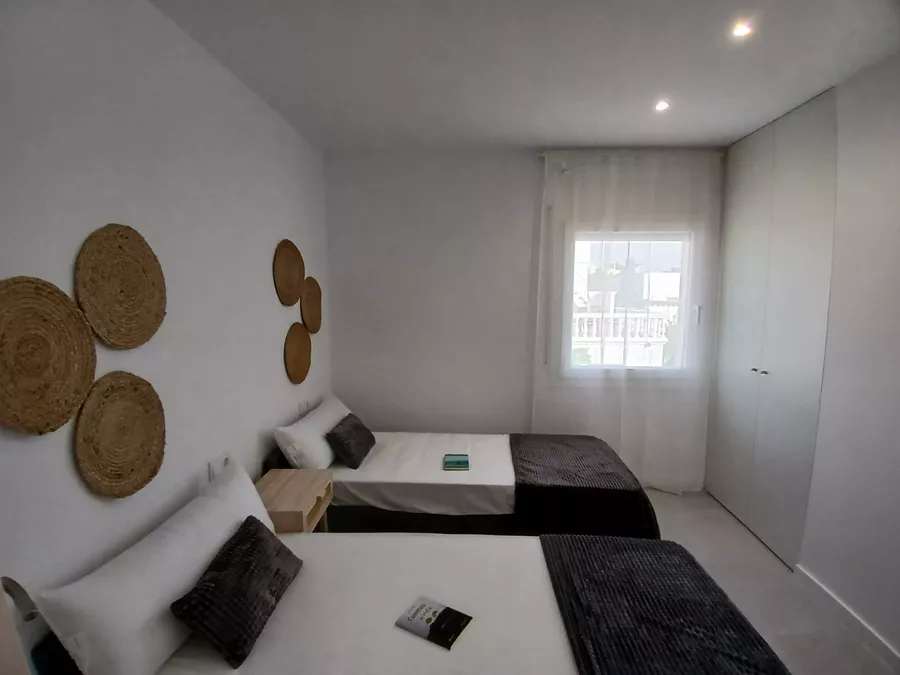 A la venda: un encantador pis al cor d'Empuriabrava, a la Costa Brava, amb 2 habitacions, totalment renovat.