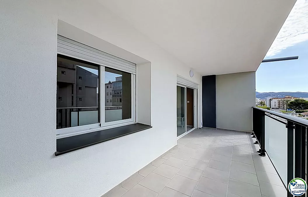 Apartament de 2 habitacions renovat amb terrassa a Santa Margarida, Roses