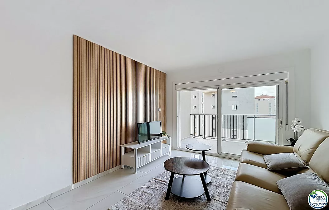 Apartament de 2 habitacions renovat amb terrassa a Santa Margarida, Roses